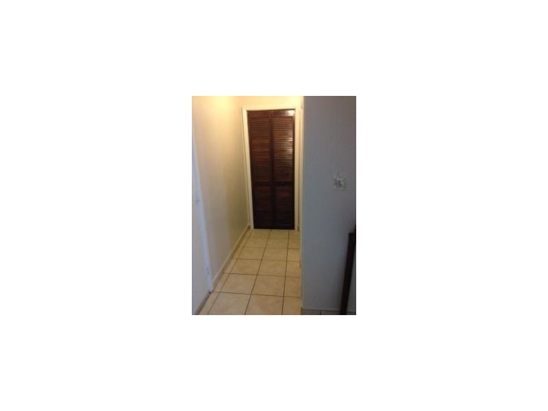 21530th St, Miami Beach, FL 33140