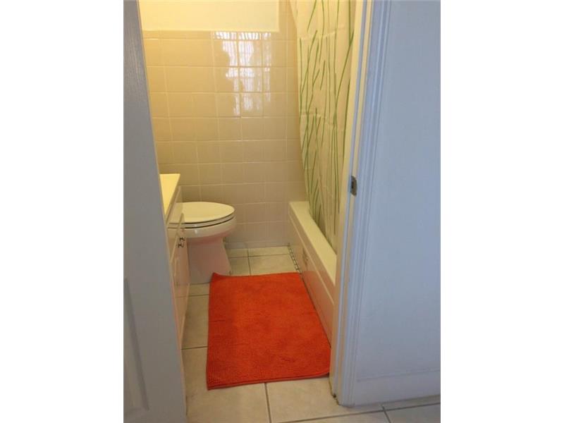 3030Collins Ave, Miami Beach, FL 33140