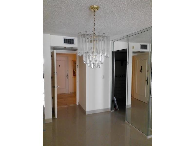 6039Collins Ave, Miami Beach, FL 33140