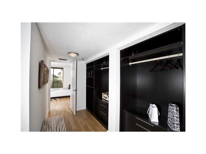 2625Collins Ave, Miami Beach, FL 33140