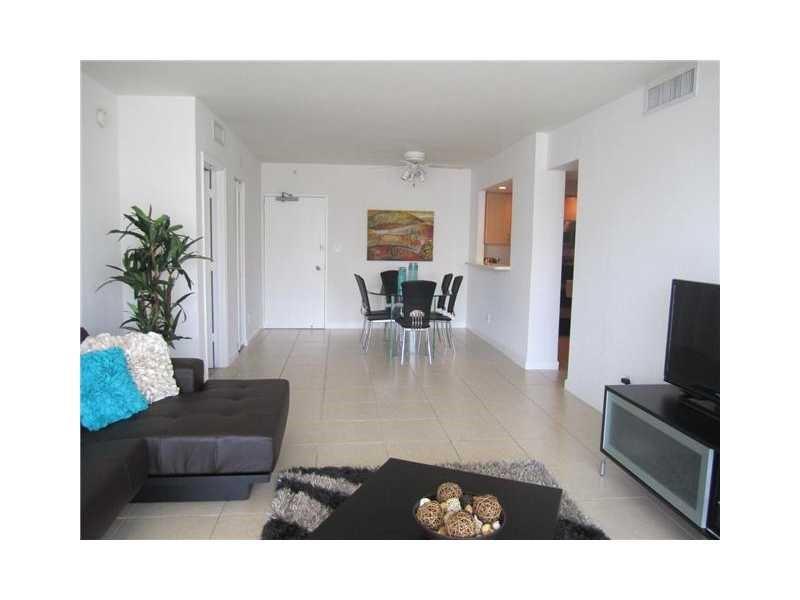 5600Collins, Miami Beach, FL 33140
