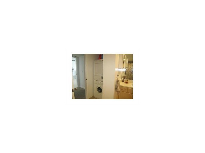 5600Collins, Miami Beach, FL 33140