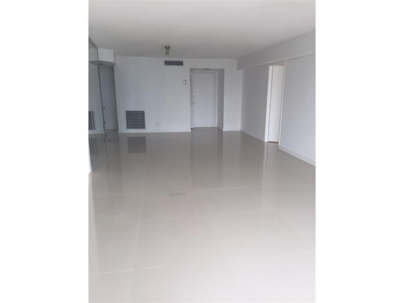 6039Collins Ave, Miami Beach, FL 33140