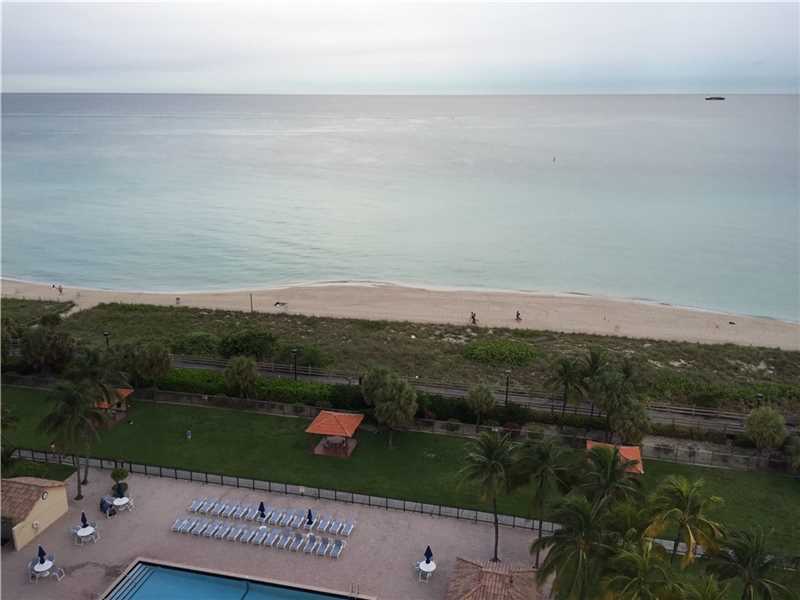 2555Collins Ave, Miami Beach, FL 33140