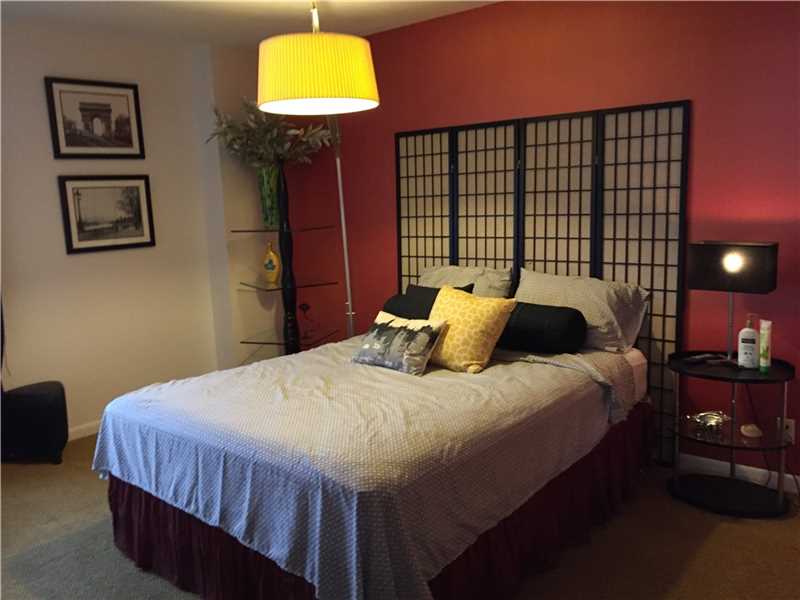 2555Collins Ave, Miami Beach, FL 33140