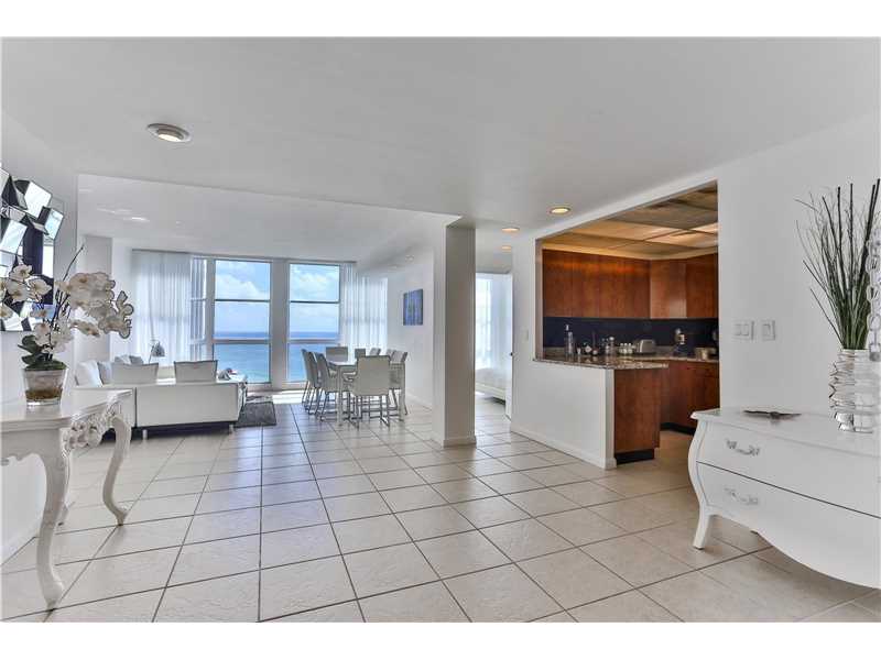 5055Collins Ave, Miami Beach, FL 33140