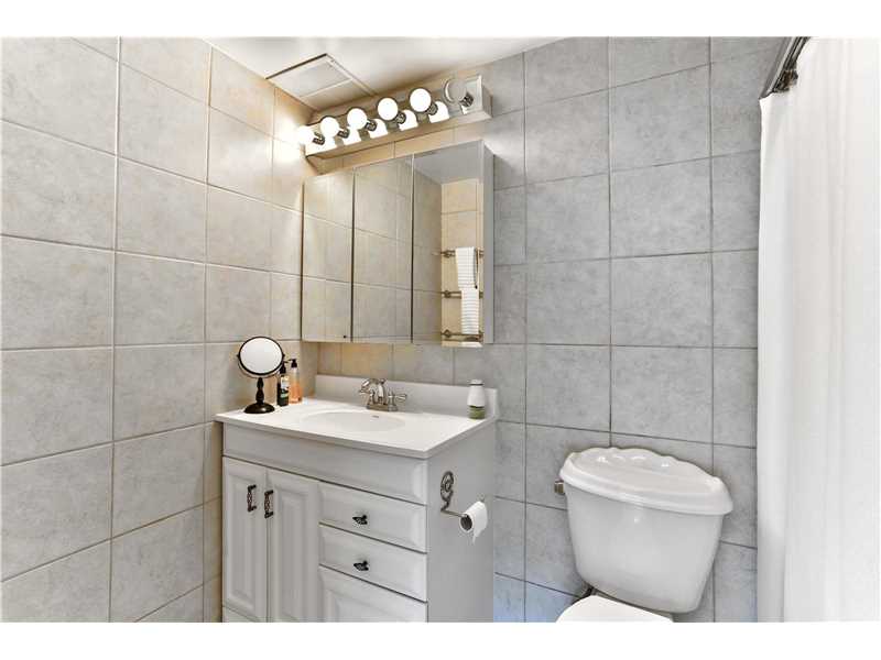 5055Collins Ave, Miami Beach, FL 33140