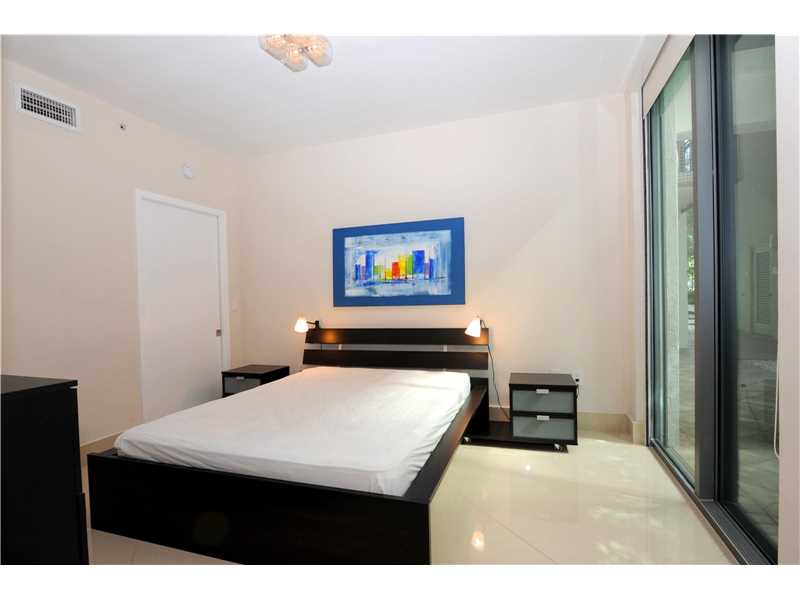 6000COLLINS AV, Miami Beach, FL 33140
