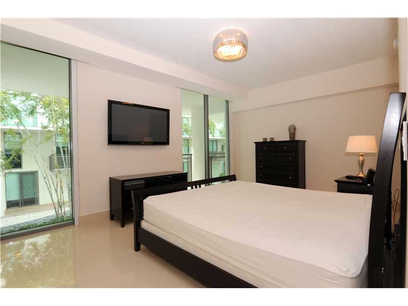 6000COLLINS AV, Miami Beach, FL 33140