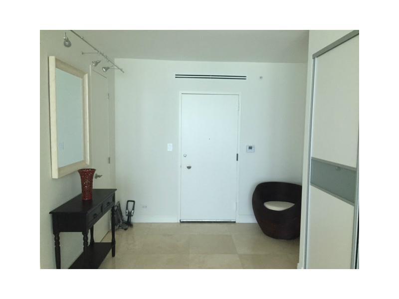 5055Collins Ave, Miami Beach, FL 33140