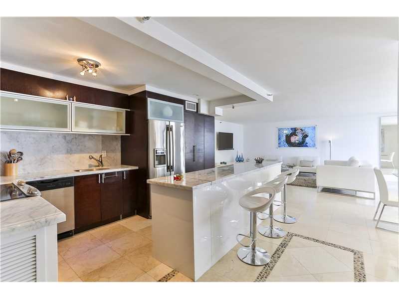 6061Collins Ave, Miami Beach, FL 33140