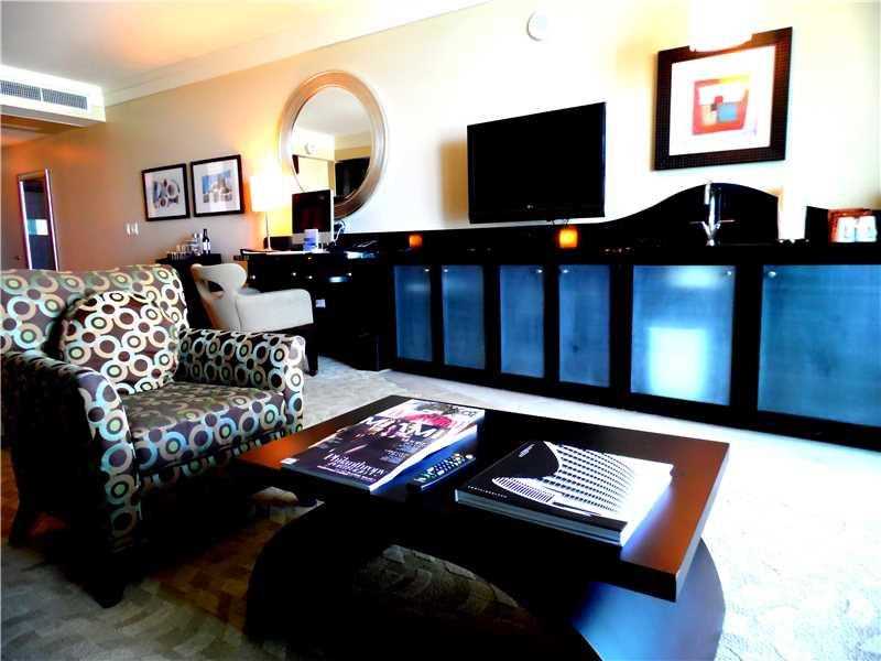 4391Collins Ave, Miami Beach, FL 33140
