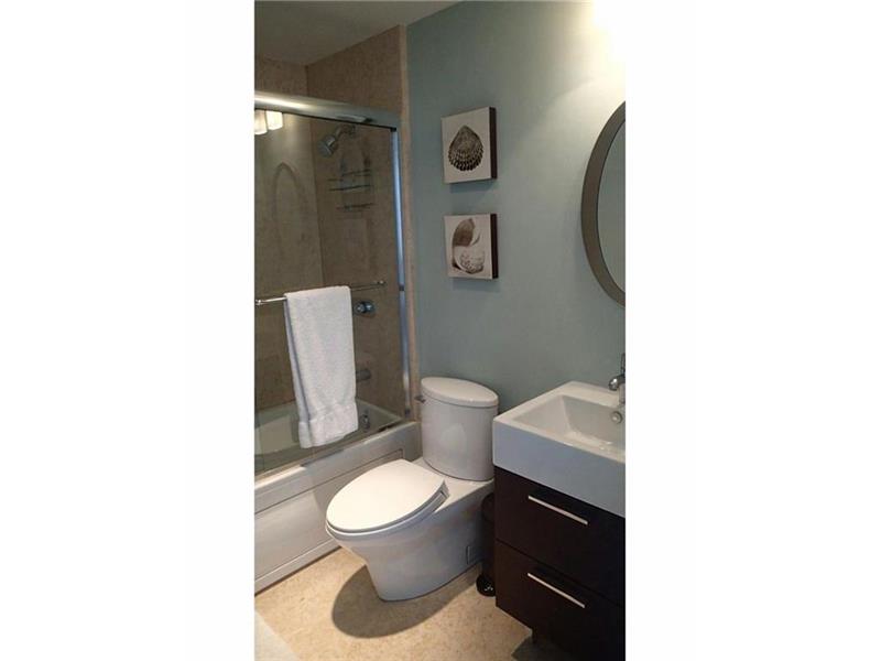 5875Collins Ave, Miami Beach, FL 33140