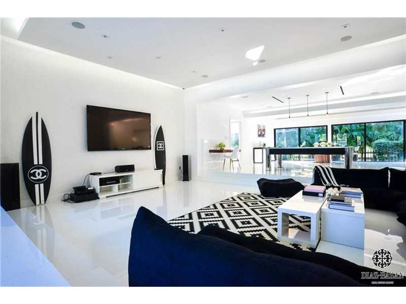 5750La Gorce Dr, Miami Beach, FL 33140