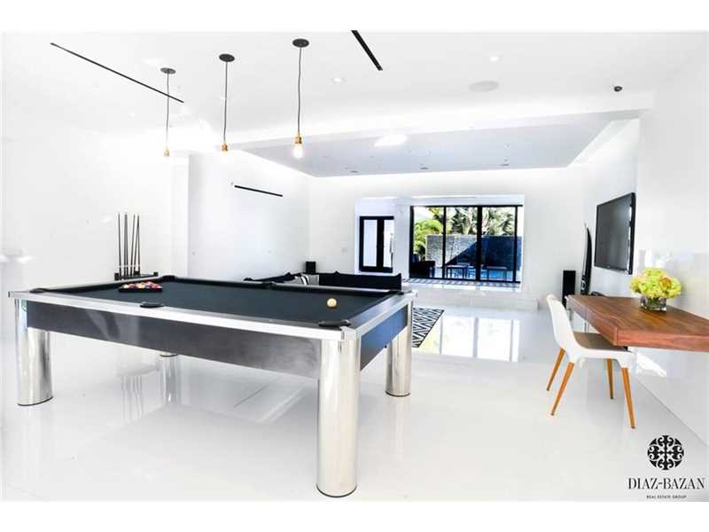 5750La Gorce Dr, Miami Beach, FL 33140