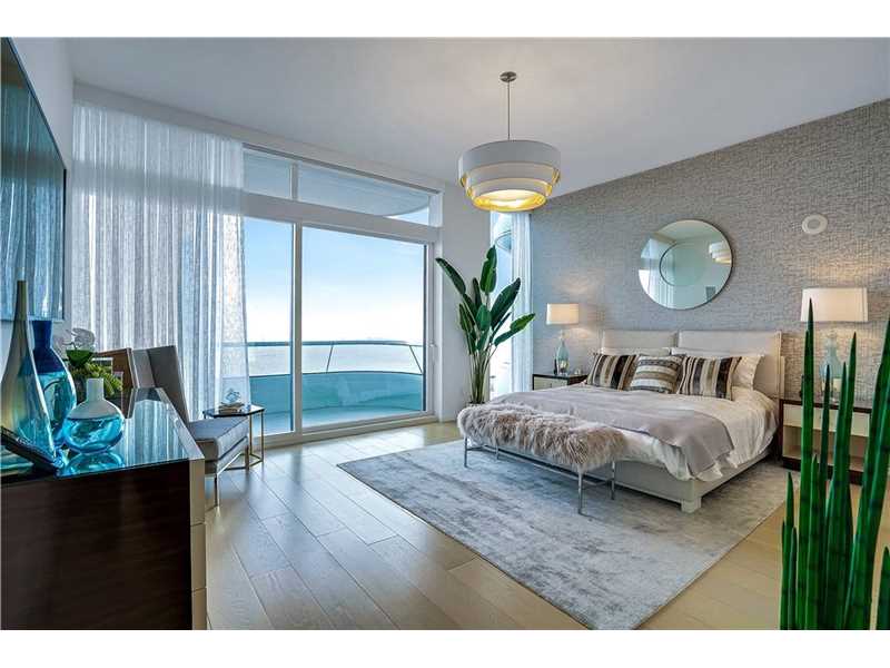3315Collins, Miami Beach, FL 33140