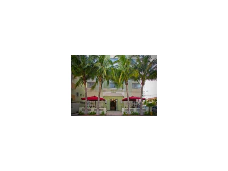 4130 Northeast Collins Ave, Miami Beach, FL 33140