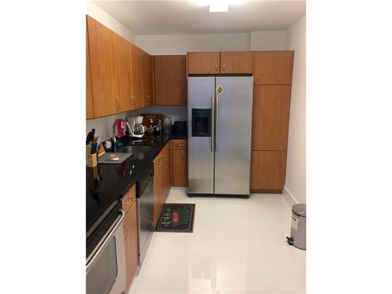 40169th St, Miami Beach, FL 33141