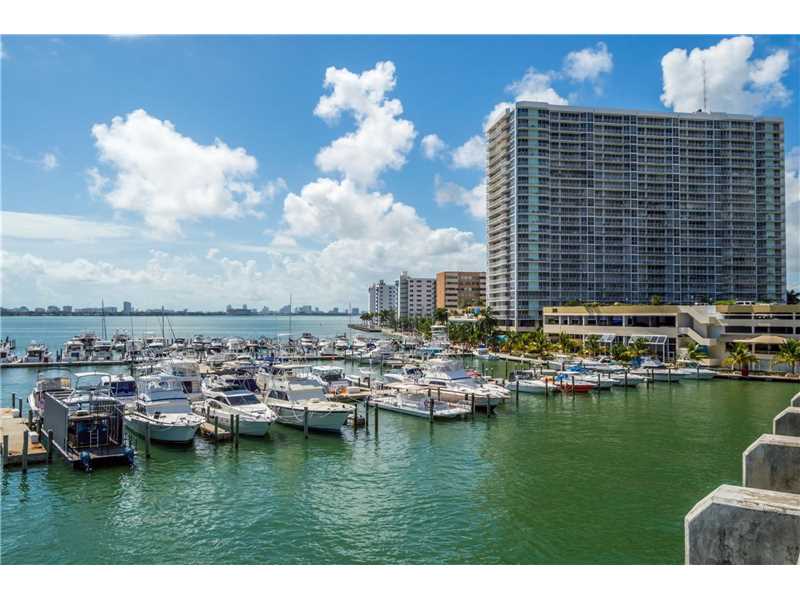 7601 East Treasure Dr, North Bay Village, FL 33141