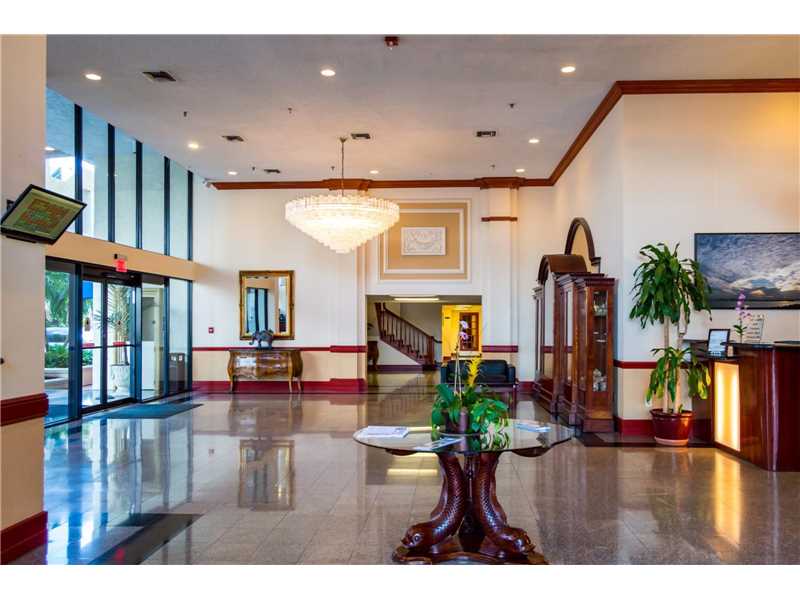 7601 East Treasure Dr, North Bay Village, FL 33141