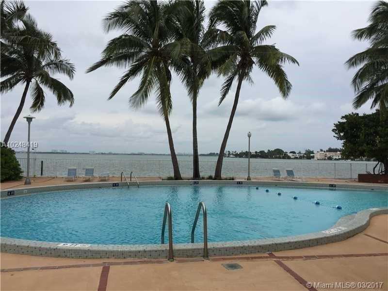186579th St Cswy, North Bay Village, FL 33141