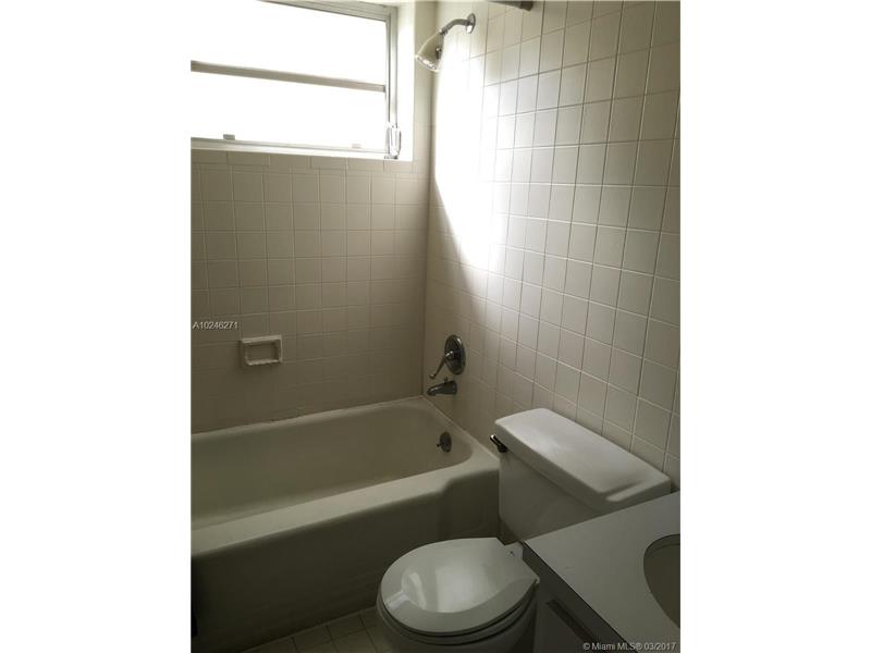 1735Marseille Dr, Miami Beach, FL 33141