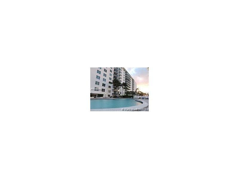 7501E Treasure Dr, North Bay Village, FL 33141