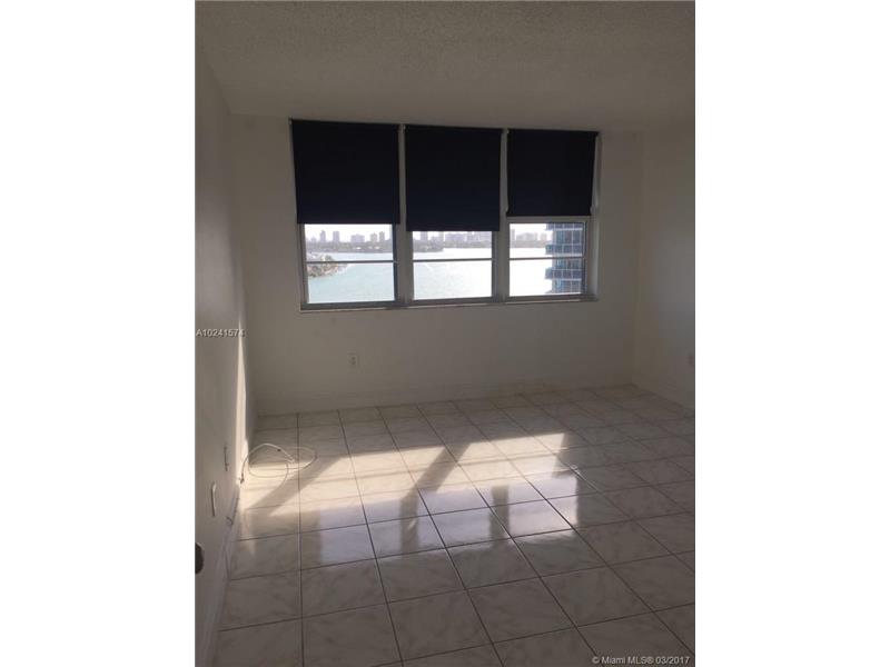 186579th St Cswy, North Bay Village, FL 33141