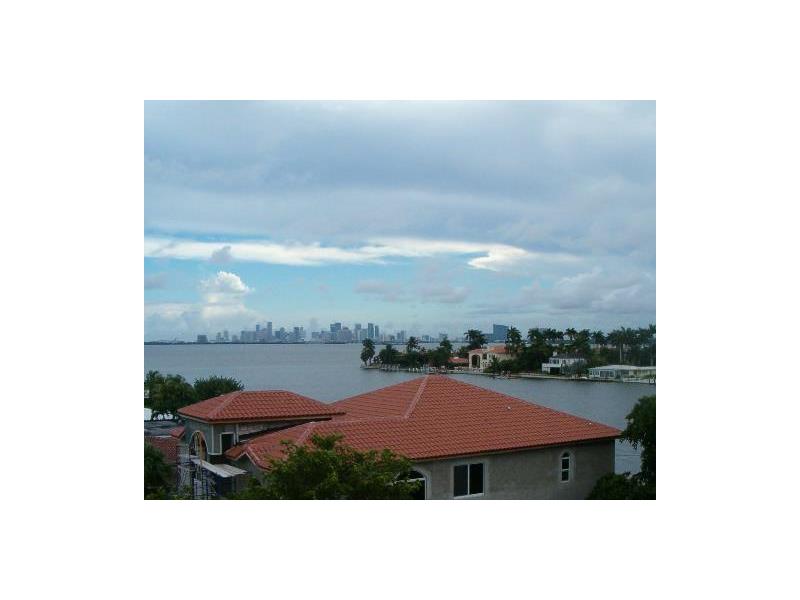 1455 North Treasure Dr, North Bay Village, FL 33141