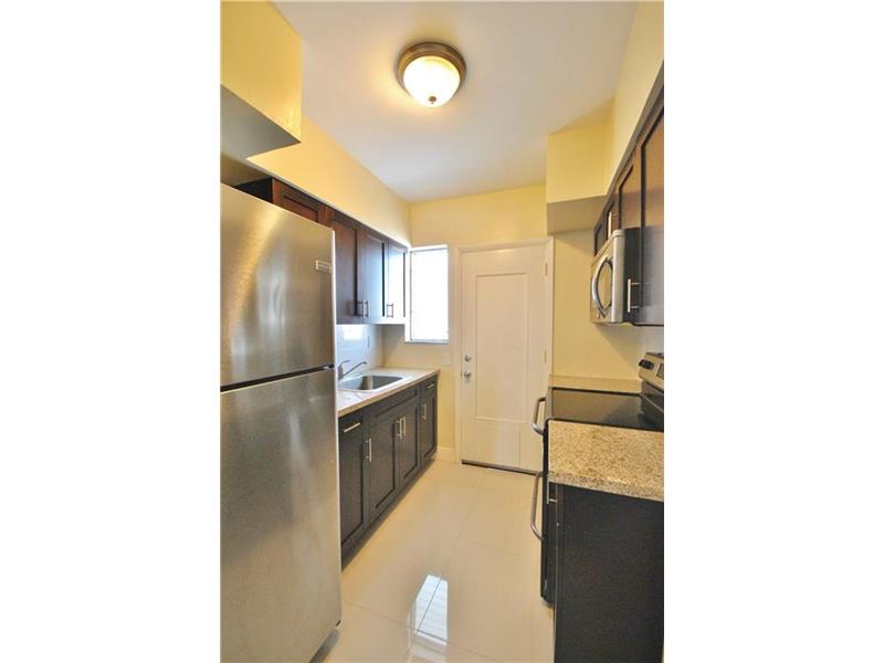 7927East Dr, North Bay Village, FL 33141