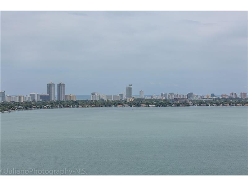 7601 East Treasure Dr, North Bay Village, FL 33141