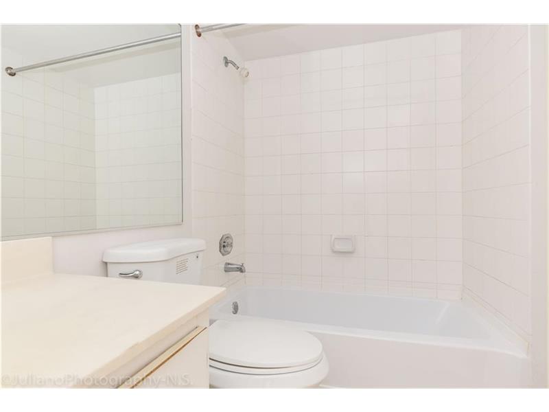 7601 East Treasure Dr, North Bay Village, FL 33141
