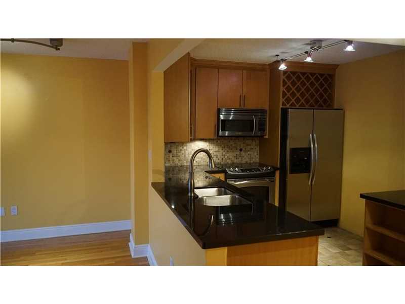 130 South Shore Dr, Miami Beach, FL 33141