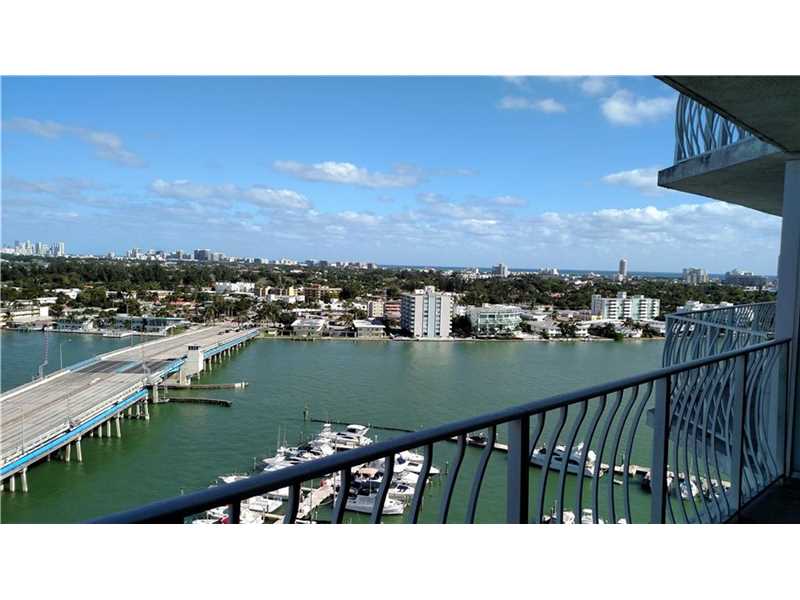 7601 East Treasure Dr, North Bay Village, FL 33141