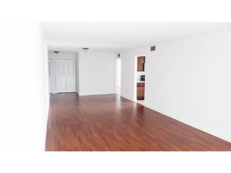 8340Harding Ave, Miami Beach, FL 33141