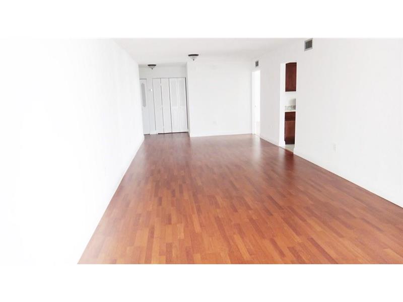 8340Harding Ave, Miami Beach, FL 33141