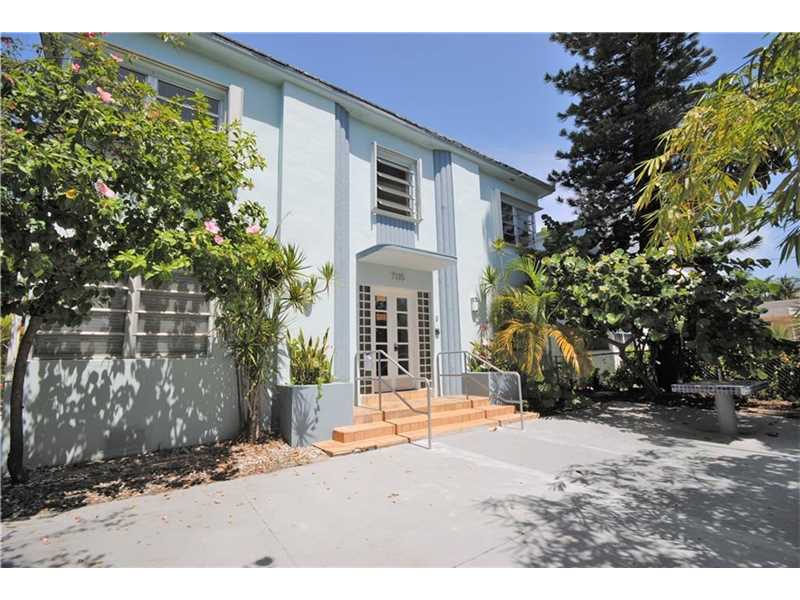 7135CARLYLE AV, Miami Beach, FL 33141