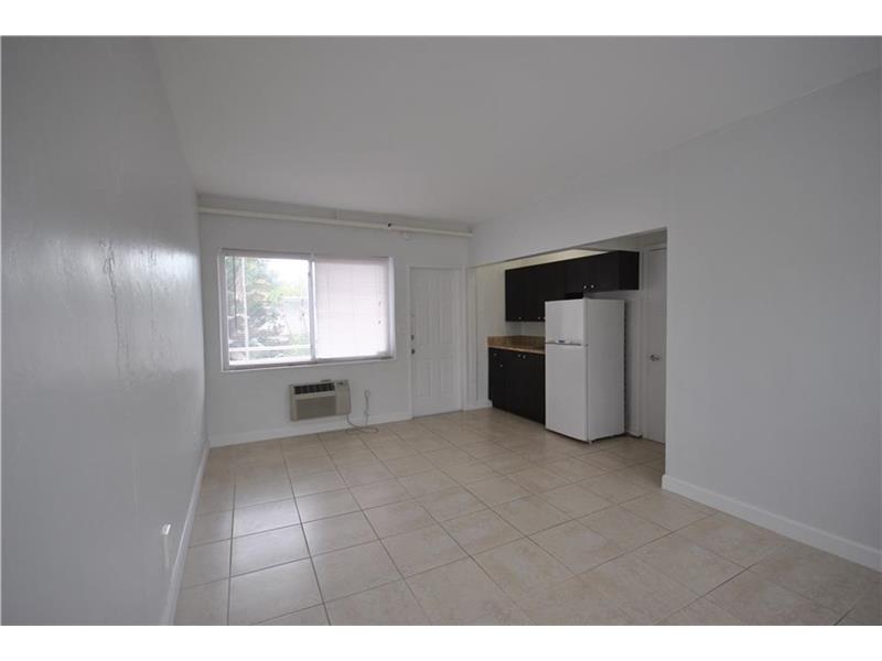 8315BYRON AV, Miami Beach, FL 33141