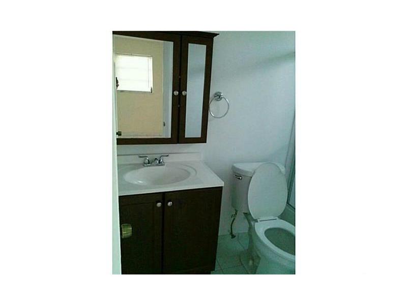 7925 Carlyle Ave 303, Miami Beach, FL 33141