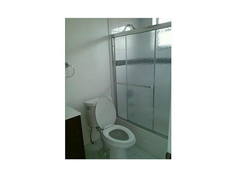 7925 Carlyle Ave 303, Miami Beach, FL 33141