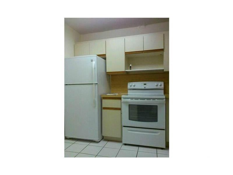 7925 Carlyle Ave 303, Miami Beach, FL 33141