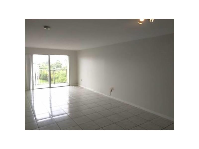 1975Normandy Dr, Miami Beach, FL 33141