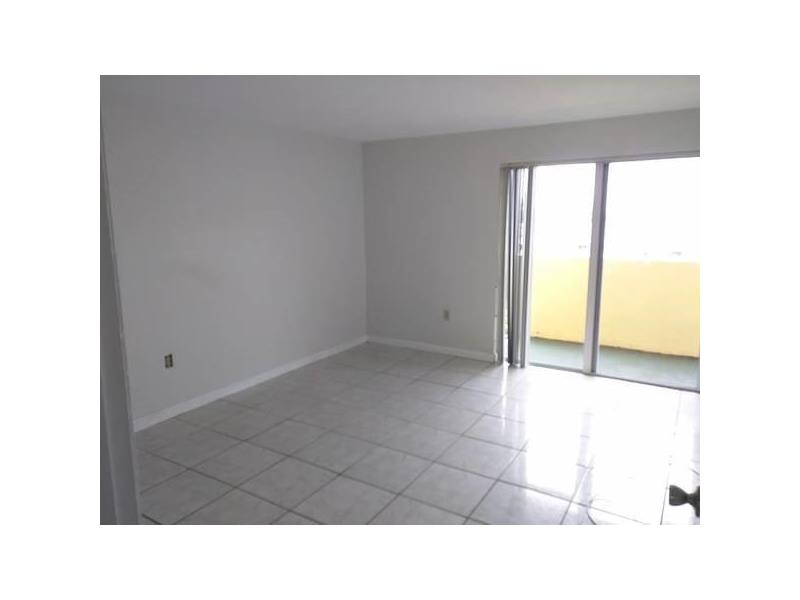 1975Normandy Dr, Miami Beach, FL 33141