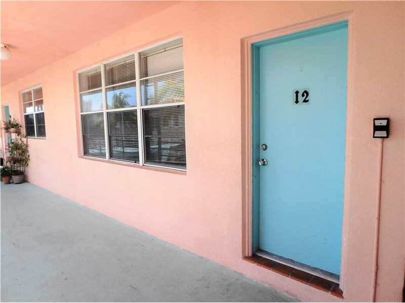 6881Bay Dr, Miami Beach, FL 33141