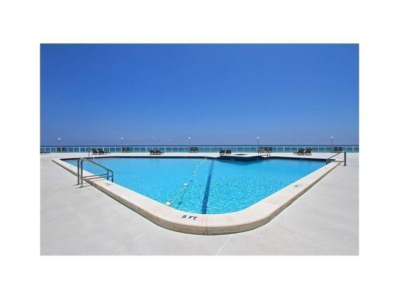 7135Collins Ave, Miami Beach, FL 33141