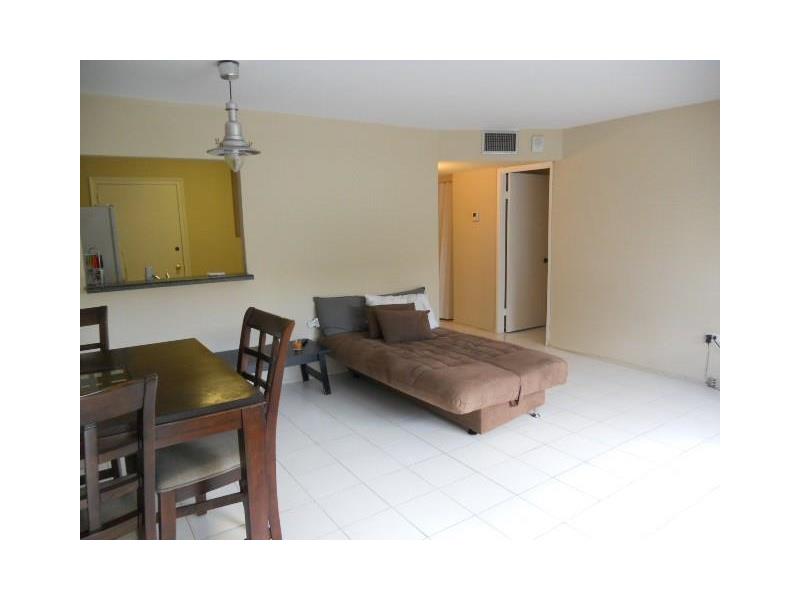 7135Collins Ave, Miami Beach, FL 33141