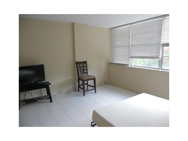 7135Collins Ave, Miami Beach, FL 33141