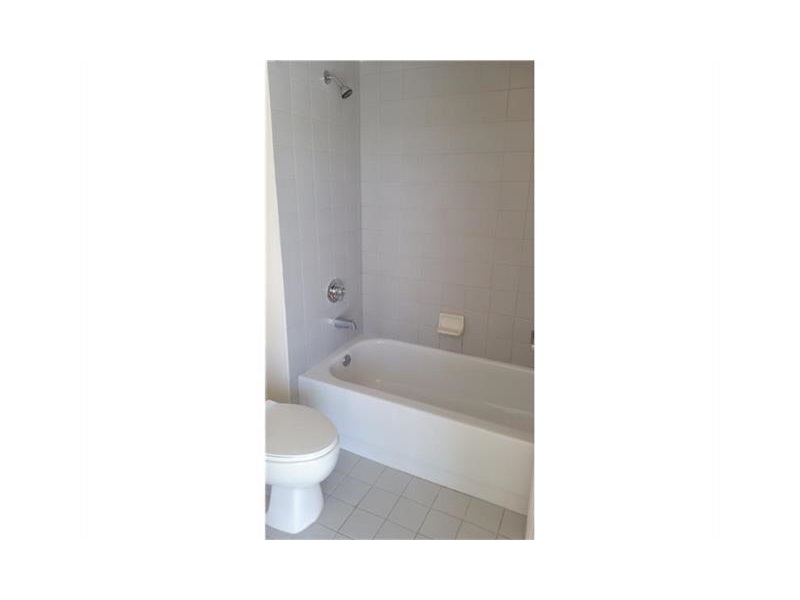 63085 ST, Miami Beach, FL 33141