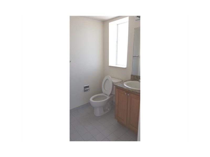 63085 ST, Miami Beach, FL 33141
