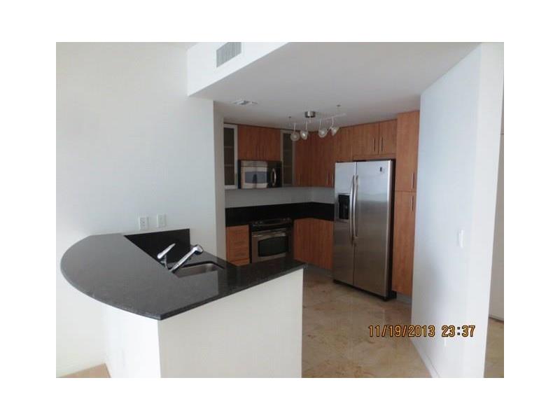 7910HARBOR ISLAND DR, Miami, FL 33141